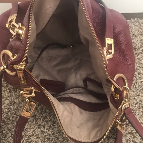 Purse - Picture 3 of 4